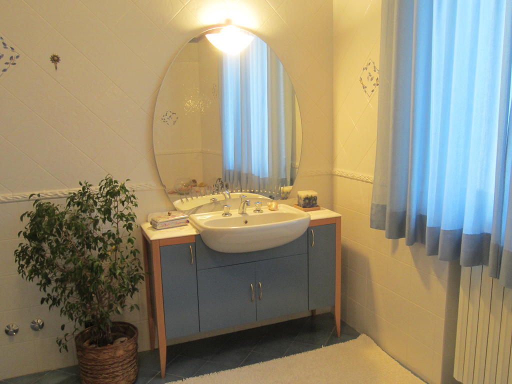 Marinella B&B Cornale Oda fotoğraf